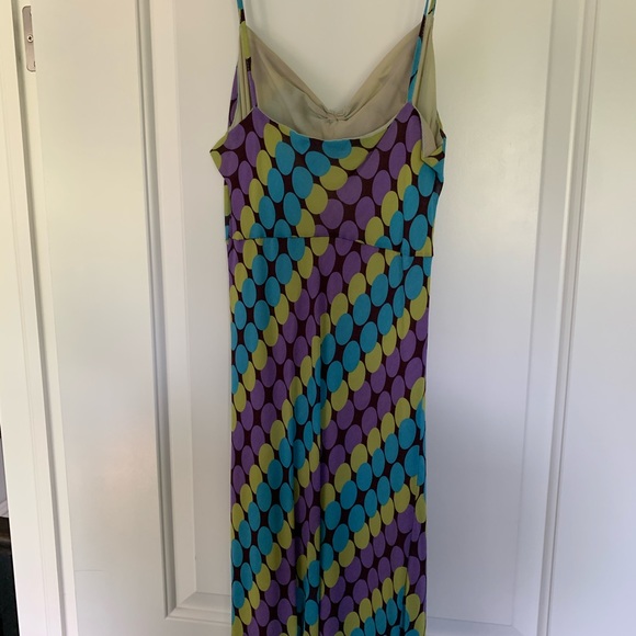 Circle dress - Picture 6 of 6